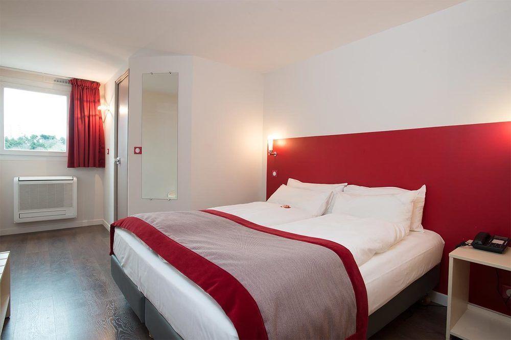 Hotel L'Amandier Nanterre Eksteriør billede