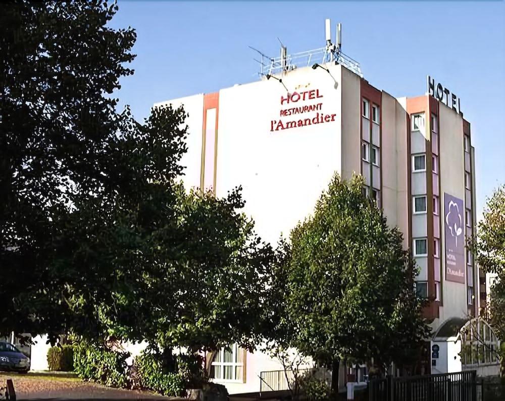Hotel L'Amandier Nanterre Eksteriør billede