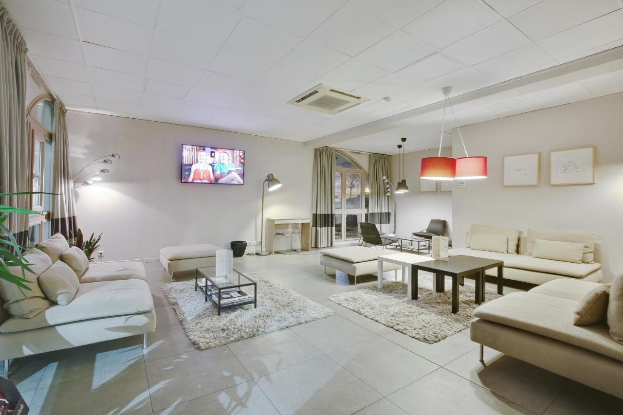 Hotel L'Amandier Nanterre Eksteriør billede
